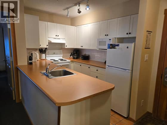 2060 Summit Drive Unit# 114