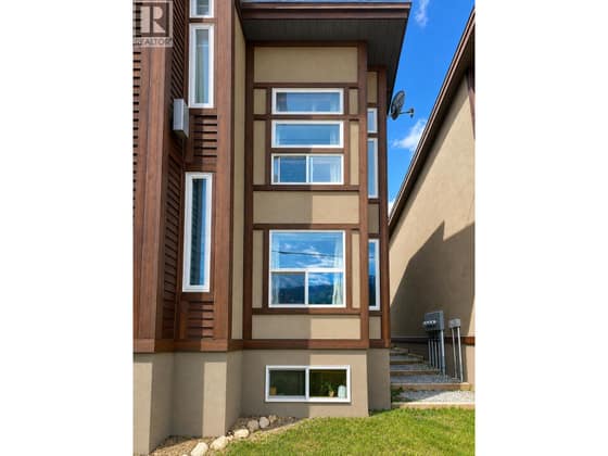 1110 11th Avenue S Unit# 3