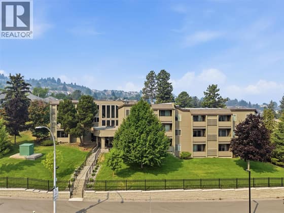 1560 Summit Drive Unit# 224