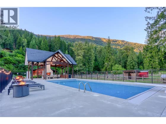 3290 Little Slocan South Road