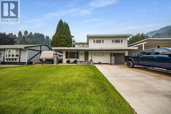 1021 Regan Crescent