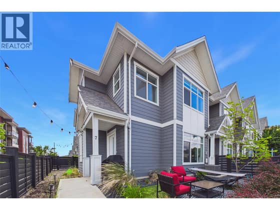 115 Wyndham Crescent Unit# 7
