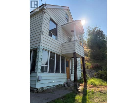 626 Hendry Street