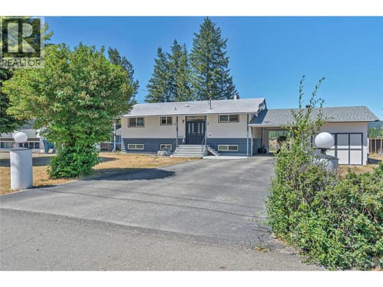 299 Panorama Crescent