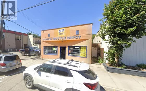 904 Belvedere Street
