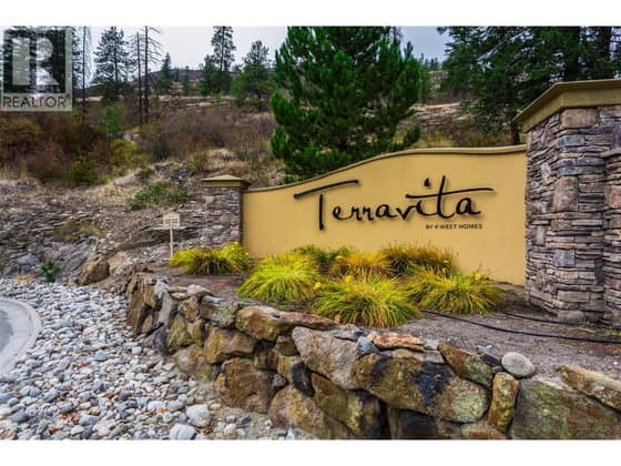 2760 Auburn Road Unit# 212