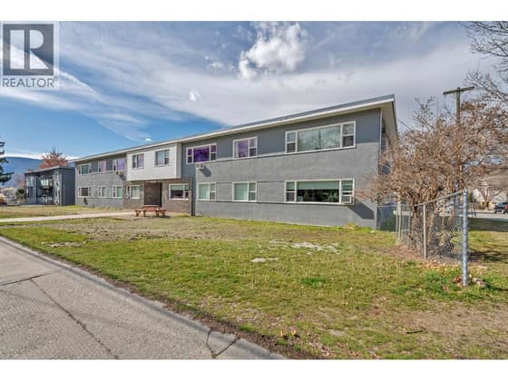 909 Fairview Road