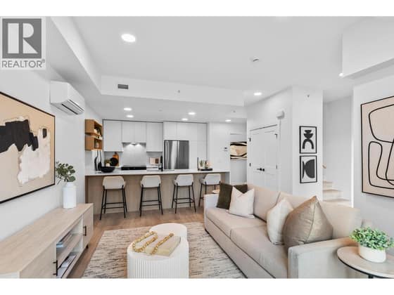 620 Coronation Avenue Unit# 102