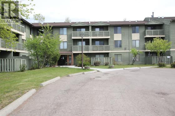 185 CHAMBERLAIN Crescent Unit# 302