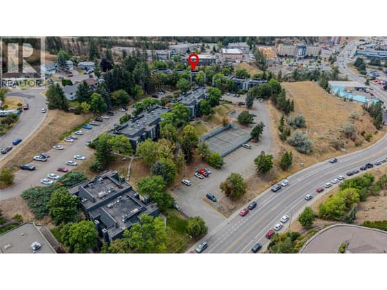 1221 HUGH ALLAN Drive Unit# 70