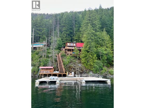 31 Lime Cliffs Beach