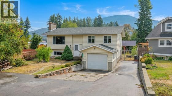 759 Heather Road