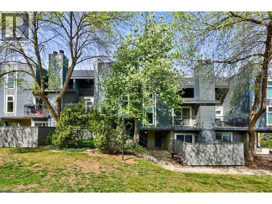 1221 HUGH ALLAN Drive Unit# 2