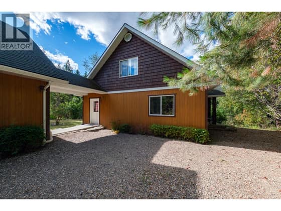 1249 Creighton Valley Road
