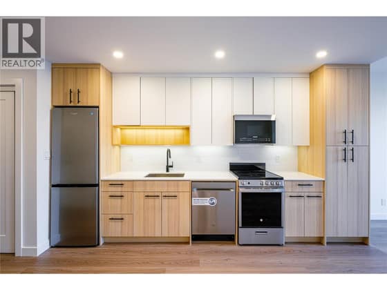 1380 Pridham Avenue Unit# 314