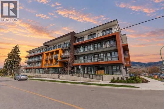 345 Dougall Road N Unit# PH8