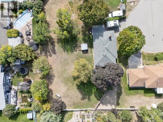 1446 Glenaire Crescent