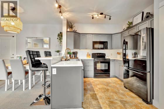 2551 Shoreline Drive Unit# 214