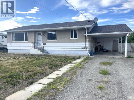 872 SELKIRK Avenue