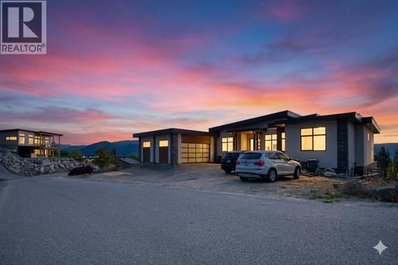 2835 Outlook Way