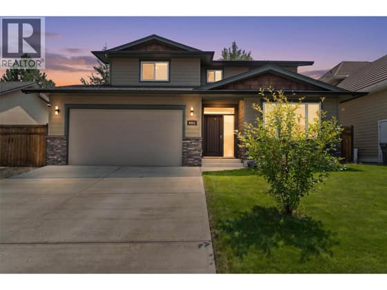 8901 Grizzly Crescent