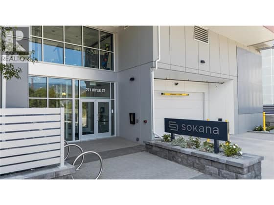 270 Riverside Drive Unit# 617