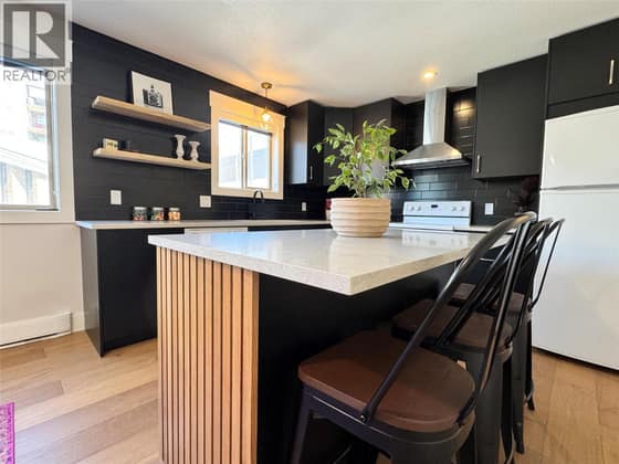 430 4TH Avenue Unit# 5