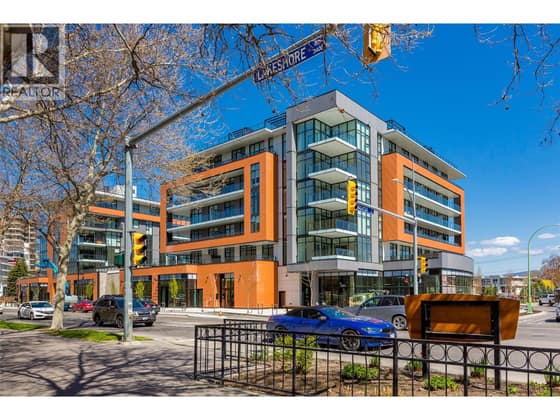 3389 Lakeshore Road Unit# 413