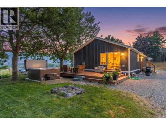 3227 Shuswap Road
