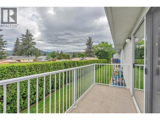 14615 Victoria Road Unit# 7