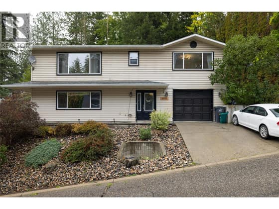 3945 Highland Park Crescent