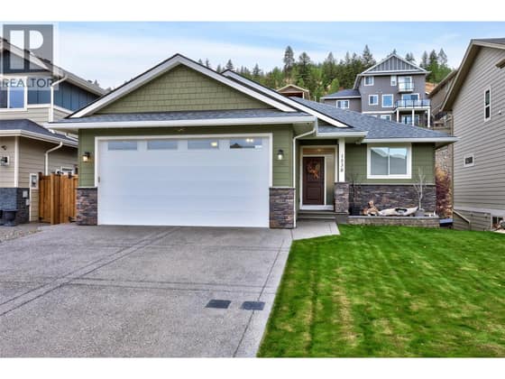 1538 EMERALD Drive