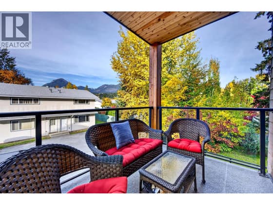 410 5TH Avenue S Unit# 1205