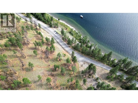 9775/9819 Okanagan Centre Road W