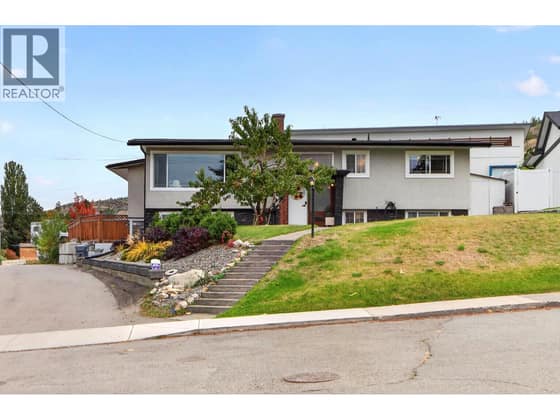 1515 ROBINSON Crescent
