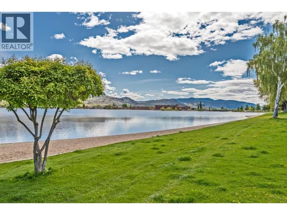 15 PARK Place Unit# 334