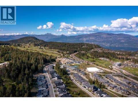 Photo 12 of 117 Diamond Way, Predator Ridge, Vernon