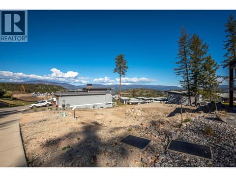 Photo 5 of 117 Diamond Way, Predator Ridge, Vernon