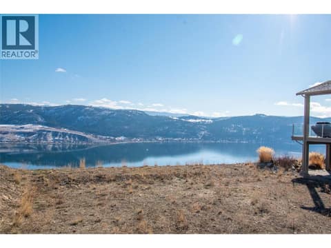 Photo 4 of 8836 Tavistock Road, Adventure Bay, Vernon
