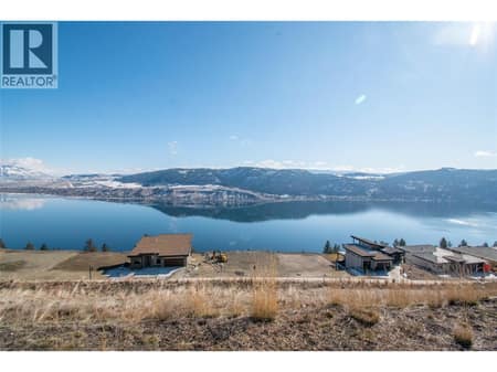 Photo 6 of 8836 Tavistock Road, Adventure Bay, Vernon