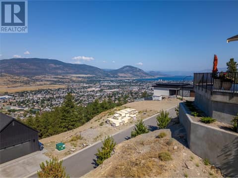 Photo 16 of 3331 Evergreen Drive Unit# 105, Wiltse/Valleyview, Penticton