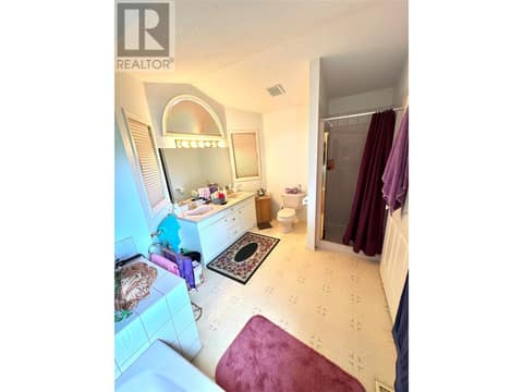 Ensuite #1 at 8827 Michael Drive, Middleton Mountain Coldstream
