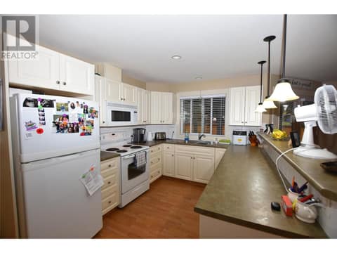 Photo 14 of 458 Ibis Avenue, Okanagan North, Vernon