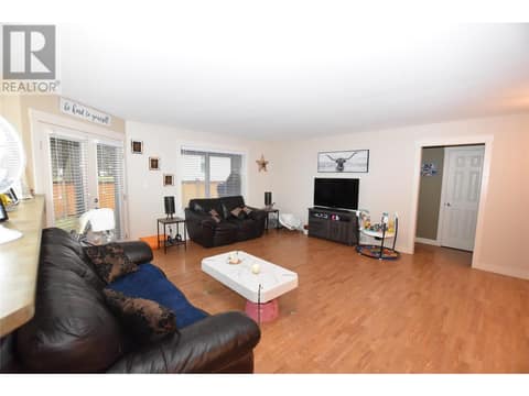 Photo 9 of 458 Ibis Avenue, Okanagan North, Vernon