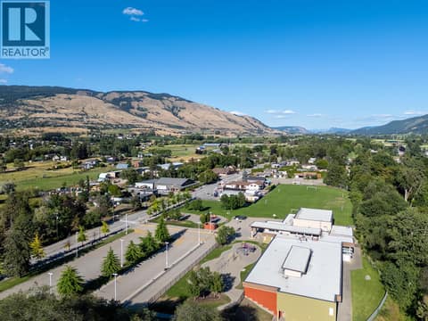 Photo 8 of 406 Arrowleaf Rise, Middleton Mountain Coldstream