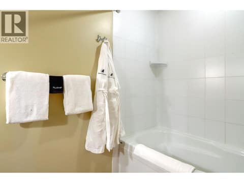 Photo 24 of 101 Village Centre Court Unit# 231, Predator Ridge, Vernon