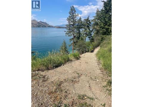 Photo 6 of 5649 Cosens Bay Road Unit# 13, Mun of Coldstream, Vernon
