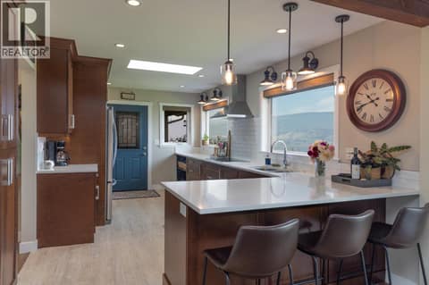 Photo 23 of 1116 Naramata Road, Uplands/Redlands, Penticton