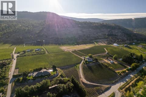 Photo 11 of 1116 Naramata Road, Uplands/Redlands, Penticton