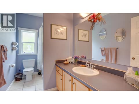Main bath on 2nd level at 667 Mt York Drive, Middleton Mountain Coldstream
